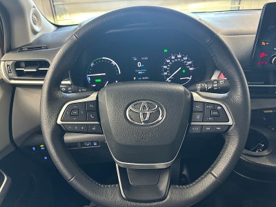2022 Toyota Sienna XLE