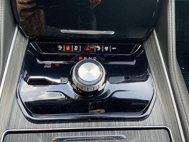 2024 Jeep Wagoneer L Series II 4x4