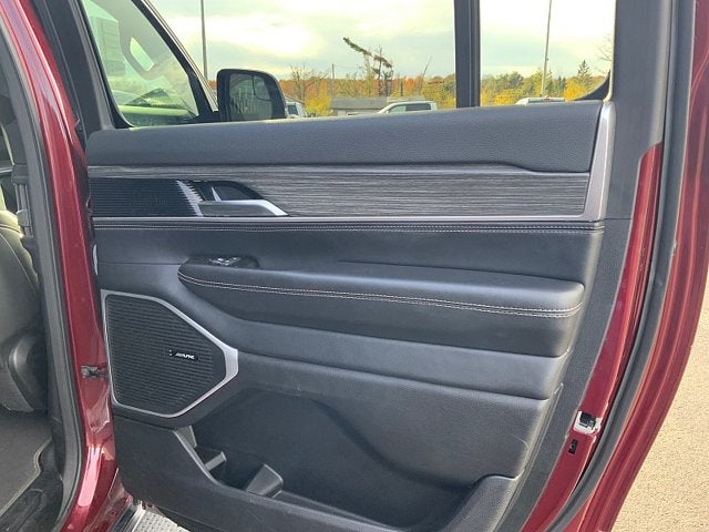 2024 Jeep Wagoneer L Series II 4x4