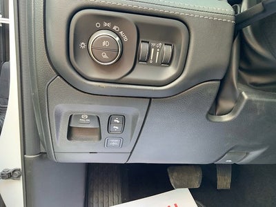2025 RAM 1500 Limited Crew Cab 4x4 5'7' Box