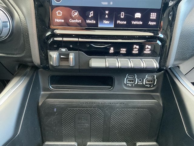 2023 RAM 1500 Laramie Crew Cab 4x4 5'7' Box