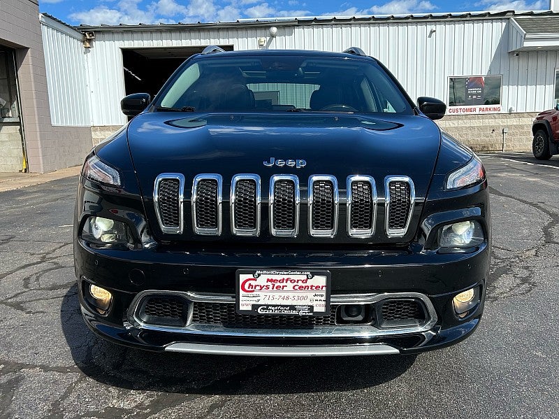 Used 2017 Jeep Cherokee Overland with VIN 1C4PJMJS5HW618880 for sale in Medford, WI