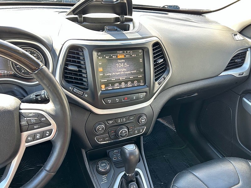 2017 Jeep Cherokee Overland 4x4