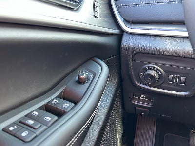 2027 Jeep Grand Cherokee GRAND CHEROKEE LIMITED 4X4