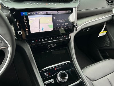 2027 Jeep Grand Cherokee GRAND CHEROKEE LIMITED 4X4