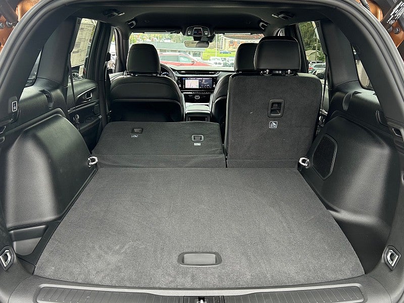 2027 Jeep Grand Cherokee GRAND CHEROKEE LIMITED 4X4