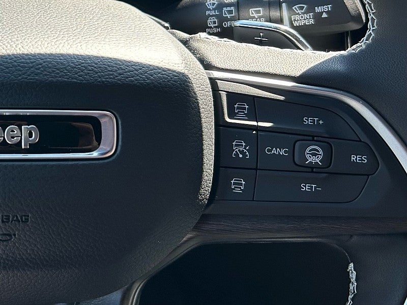 2027 Jeep Grand Cherokee Limited
