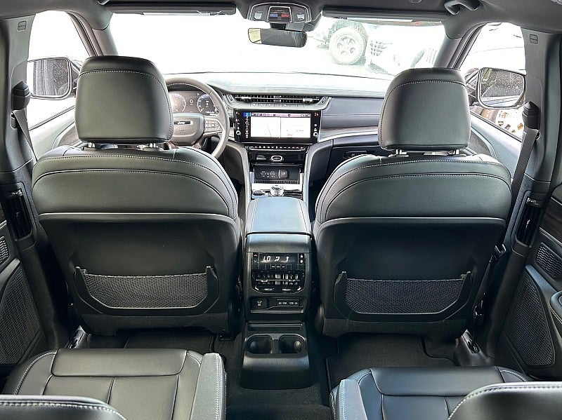 2027 Jeep Grand Cherokee GRAND CHEROKEE L LIMITED 4X4