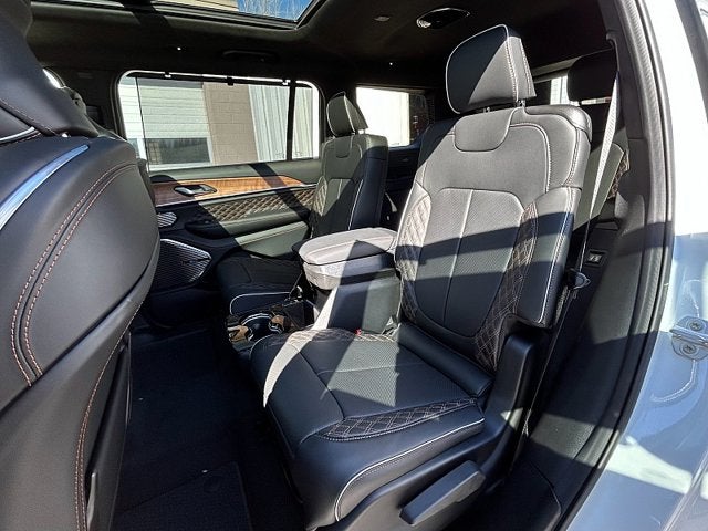 2026 Jeep Grand Cherokee GRAND CHEROKEE L SUMMIT 4X4