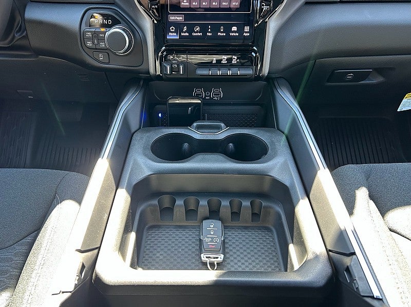 2027 RAM Ram 1500 RAM 1500 BIG HORN CREW CAB 4X4 5'7' BOX