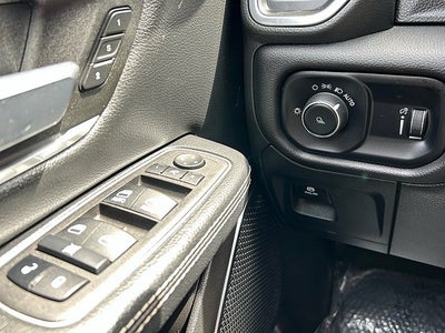 2024 RAM 1500 Laramie Crew Cab 4x4 5'7' Box