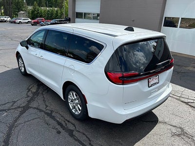 2027 Chrysler Pacifica PACIFICA SELECT