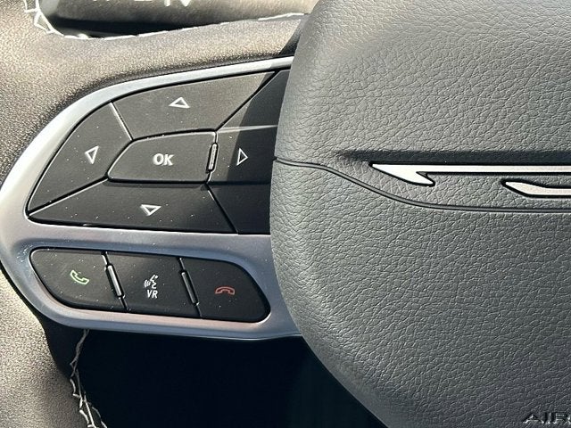 2027 Chrysler Pacifica PACIFICA SELECT