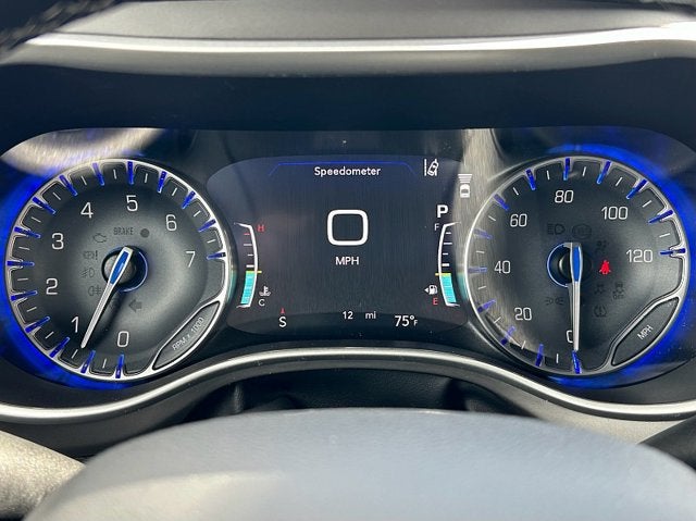 2027 Chrysler Pacifica PACIFICA SELECT
