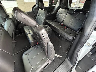 2027 Chrysler Pacifica PACIFICA SELECT