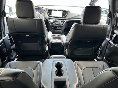 2027 Chrysler Pacifica PACIFICA SELECT