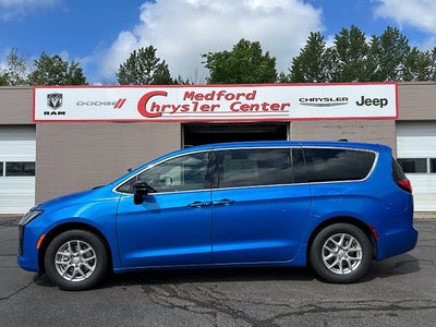 2027 Chrysler Pacifica PACIFICA SELECT