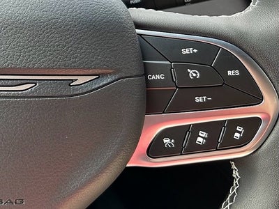 2027 Chrysler Pacifica PACIFICA SELECT