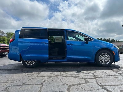 2027 Chrysler Pacifica PACIFICA SELECT