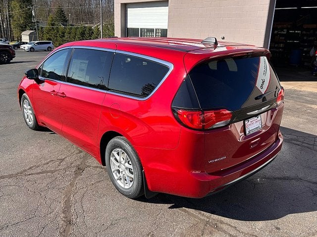 2026 Chrysler Voyager VOYAGER LX