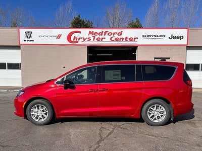 2026 Chrysler Voyager VOYAGER LX