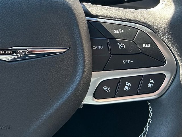 2026 Chrysler Voyager VOYAGER LX