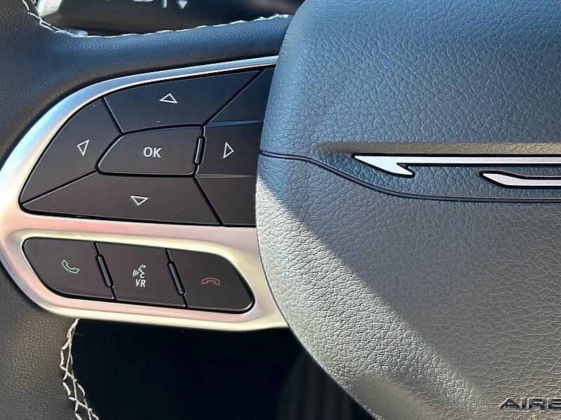 2027 Chrysler Pacifica PACIFICA SELECT AWD