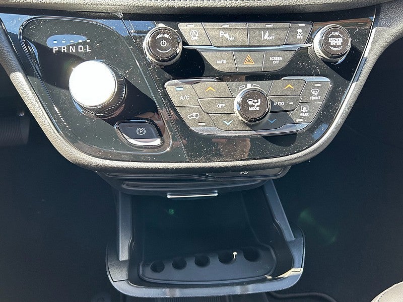 2027 Chrysler Pacifica PACIFICA SELECT AWD