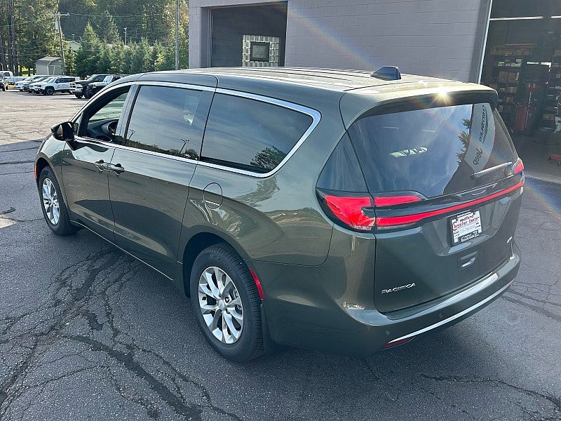 2027 Chrysler Pacifica PACIFICA SELECT AWD