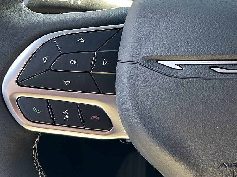 2027 Chrysler Pacifica PACIFICA SELECT AWD