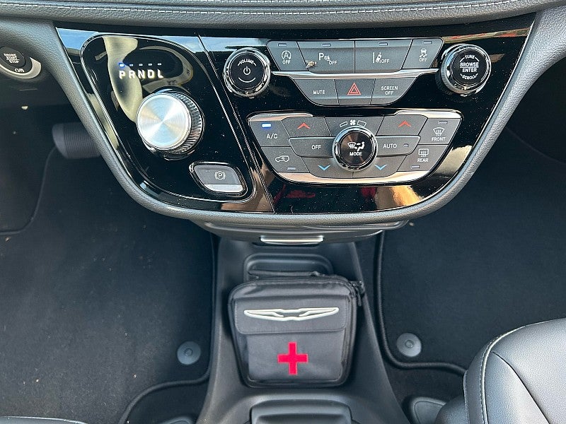 2027 Chrysler Pacifica PACIFICA SELECT AWD