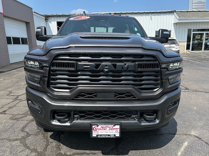 2026 RAM 2500 RAM 2500 BLACK EXPRESS CREW CAB 4X4 6'4' BOX