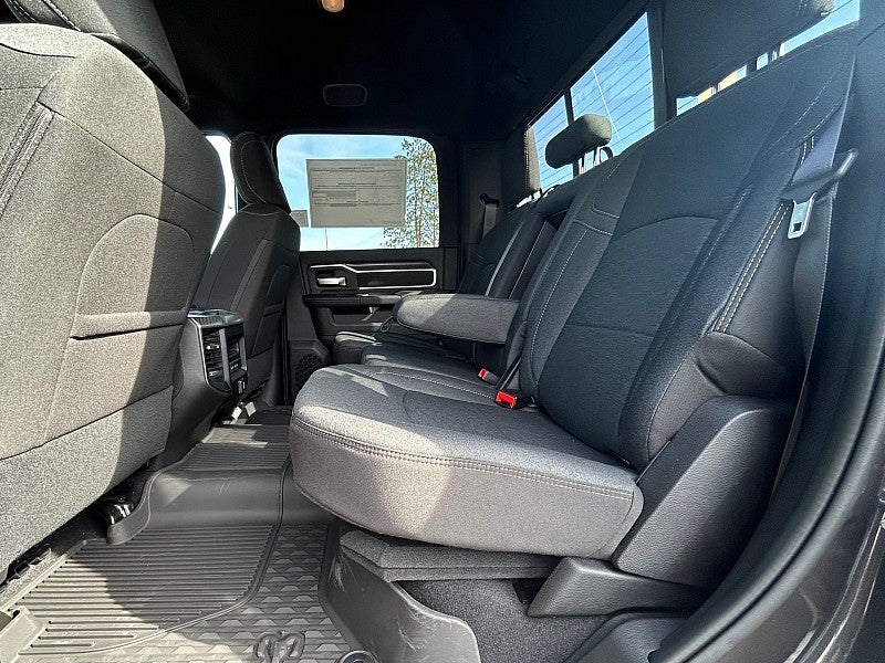 2027 RAM Ram 2500 RAM 2500 BIG HORN CREW CAB 4X4 6'4' BOX